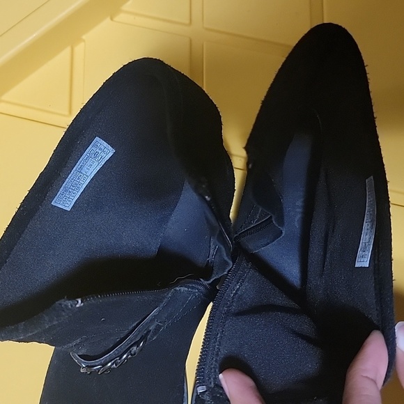 VIONIC Orthaheel Country Crescent Suede Boots Ankle Buckle Size 7.5 - Picture 14 of 14